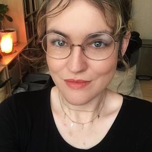 Meet your Posher, Emily